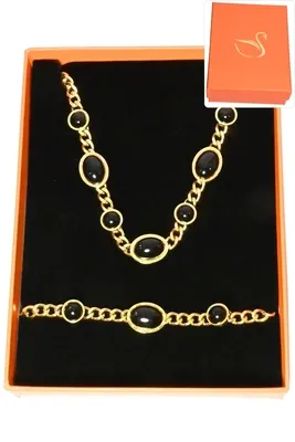 Coffret ovale  parure bijoux collection hervé aliex Or