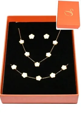 Coffret fleur parure bijoux collection hervé aliex Or