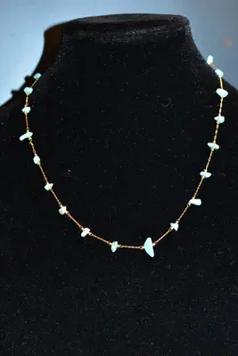 Collier pierre minéral Or D16F59 
